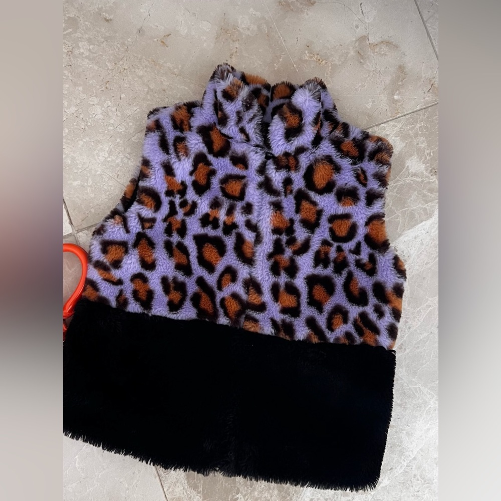 Toddler sleeveless jacket 3T